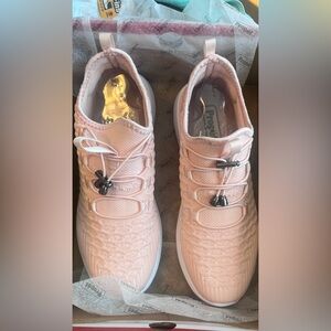 ✨NWT✨ Propét Pink Sneakers 8.5 Wide